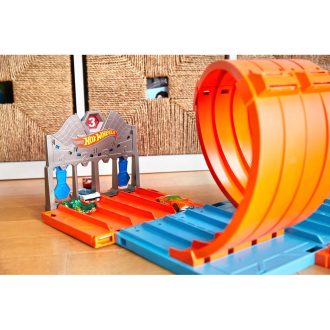   Hot Wheels Mattel: Track Builder óriás hurok pálya ládában FLK90