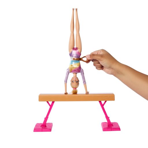 Mattel (HRG52) Barbie - Tornász baba, torna ruhákkal és kiegészítőkkel